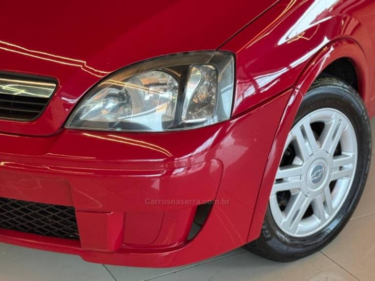 CHEVROLET - CORSA - 2008/2009 - Vermelha - R$ 35.900,00