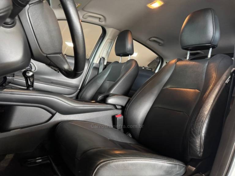 HONDA - HR-V - 2018/2018 - Vermelha - R$ 99.900,00