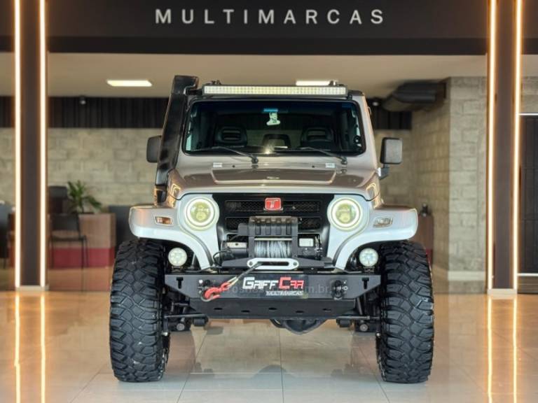 TROLLER - T4 - 2011/2012 - Prata - R$ 139.900,00