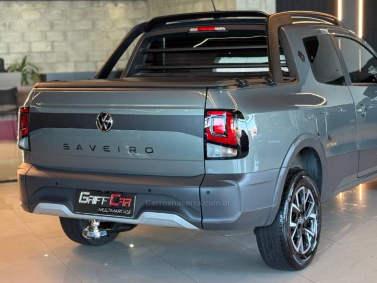 VOLKSWAGEN - SAVEIRO - 2024/2025 - Cinza - R$ 123.900,00
