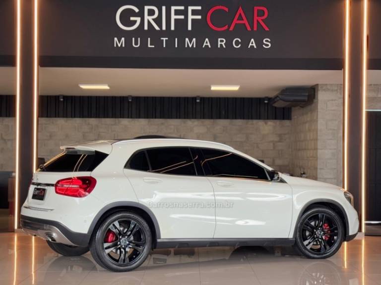 MERCEDES-BENZ - GLA 200 - 2014/2015 - Branca - R$ 114.900,00