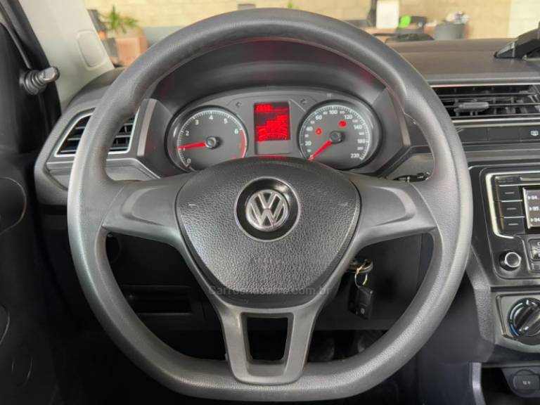 VOLKSWAGEN - GOL - 2017/2018 - Branca - R$ 46.900,00