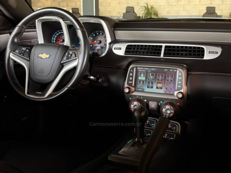 CHEVROLET - CAMARO - 2013/2013 - Branca - R$ 218.900,00