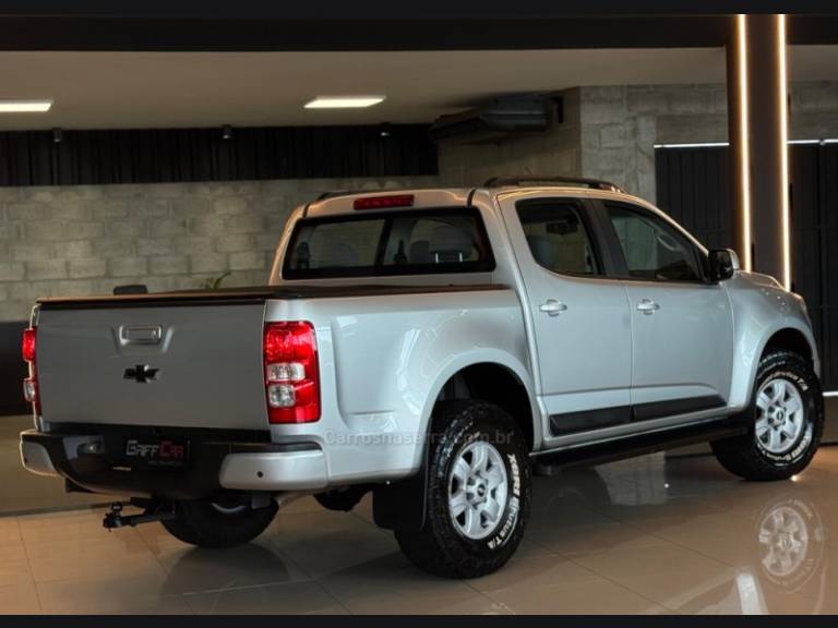 CHEVROLET - S10 - 2014/2014 - Prata - R$ 109.900,00