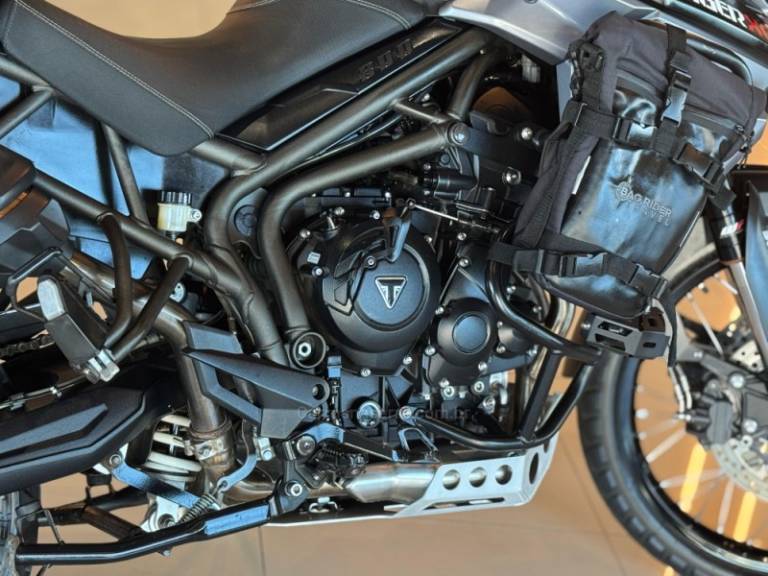 TRIUMPH - TIGER 800 XCX - 2016/2017 - Preta - R$ 49.900,00