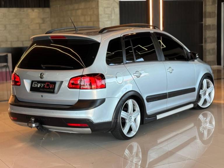 VOLKSWAGEN - SPACE CROSS - 2013/2013 - Prata - R$ 52.900,00