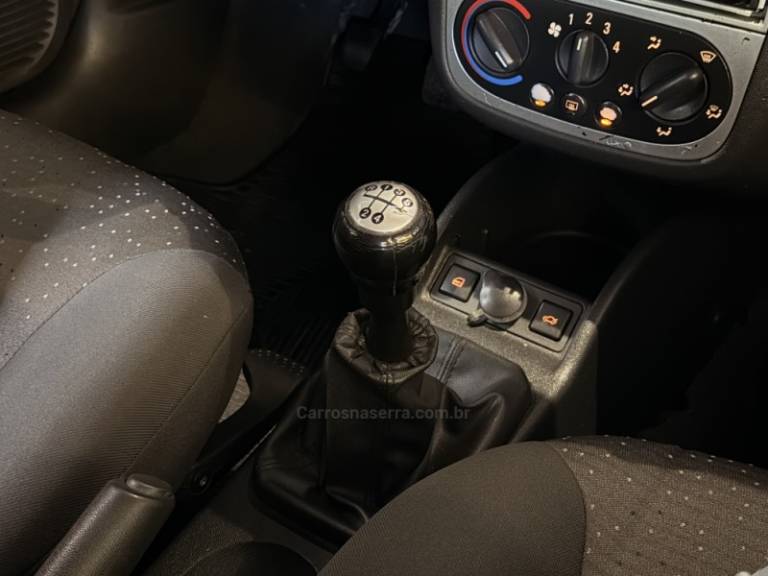 CHEVROLET - CORSA - 2007/2008 - Branca - R$ 36.900,00