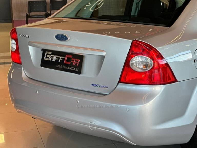 FORD - FOCUS - 2012/2013 - Prata - R$ 44.900,00